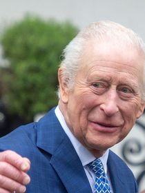 Charles III est loin d’être le monarque le plus riche : découvrez celui qui le bat à plate couture