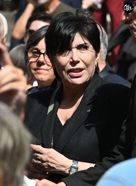 Elle a tenu à rendre hommage à Marie-Paule Belle

Liane Foly - Obsèques de la chanteuse et pianiste française Marie-Paule Belle, en l'église Saint-Roch à Paris le 3 aout 2026. © Agence / Bestimage