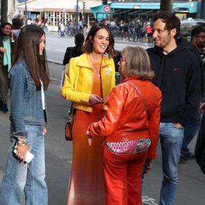 Vianney, sa femme Catherine Robert et sa fille Véronique Berecz dévoilent son personnage de cire au Musée Grevin le 27 mai 2025 à Paris, France. Photo Jerome Domine/ABACAPRESS.COM