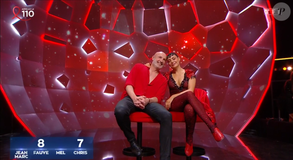 "On savait avant ce show comment ça fonctionnait. Brutal !! Je te l’ai dit hier avant l’émission, ça sentait mauvais, comme ça l’a été pour Candice et moi. Aucune surprise", a-t-il lâché.

Nouvelle élimination dans "Danse avec les stars", capture d'écran TF1