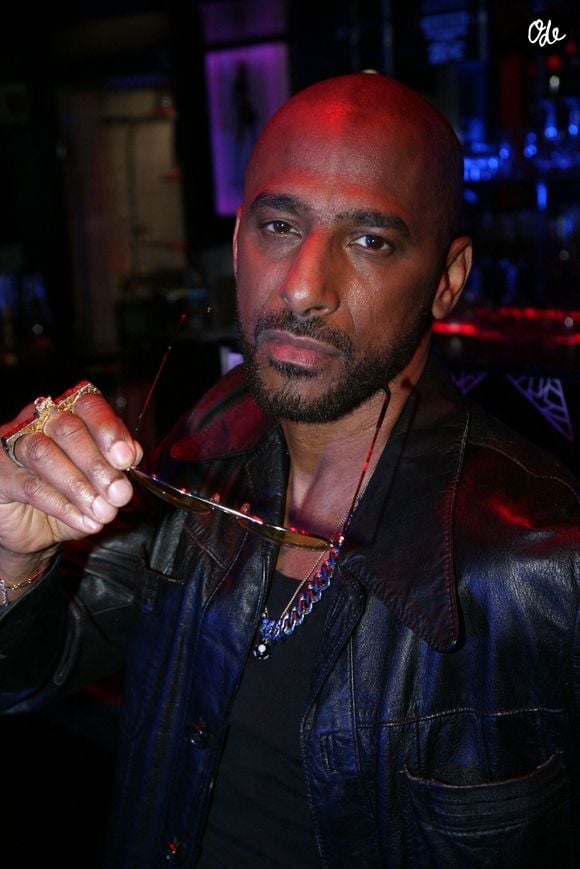 Stomy Bugsy lors du tournage de son clip "Revolver Lover" au Whisper Club à Paris, le 25 avril 2026 © JLPPA/Bestimage | 00756838