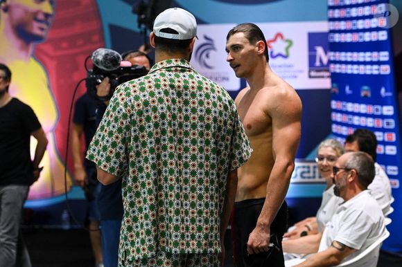 Mercredi 18 juin, le duo décidément inséparable depuis "Danse avec les stars" a en effet été aperçu dans un lieu familier pour le nageur 

Florent Manaudou durant les championnats français de natation 2025.