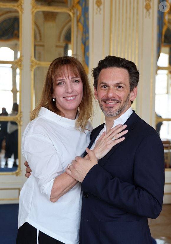 Exclusif - Stéfanie Jarre et son compagnon Laurent Arcaro - Cérémonie de remise des insignes de commandeure de l'ordre national du mérite à Jacqueline Franjou et des insignes de commandeur des Arts et Lettres à Jacques Rouveyrollis par Rima Abdul Malak, Ministre de la Culture Paris 4 juillet 2023. © Dominique Jacovides/Bestimage