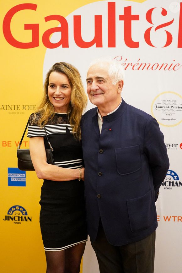 Exclusif - Guy Savoy et sa compagne lors de la soirée de remise des prix Gault&Millau à la Maison de la Mutualité à Paris le 17 novembre 2025.

© Anne-Sophie Guebey / Bestimage
