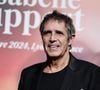 Julien Clerc au photocall de la cérémonie de remise du prix lumière de la 16ème édition du Festival Lumière à l'Amphithéâtre - Centre de Congrès à Lyon, France, le 18 octobre 2024. © Dominique Jacovides/Bestimage