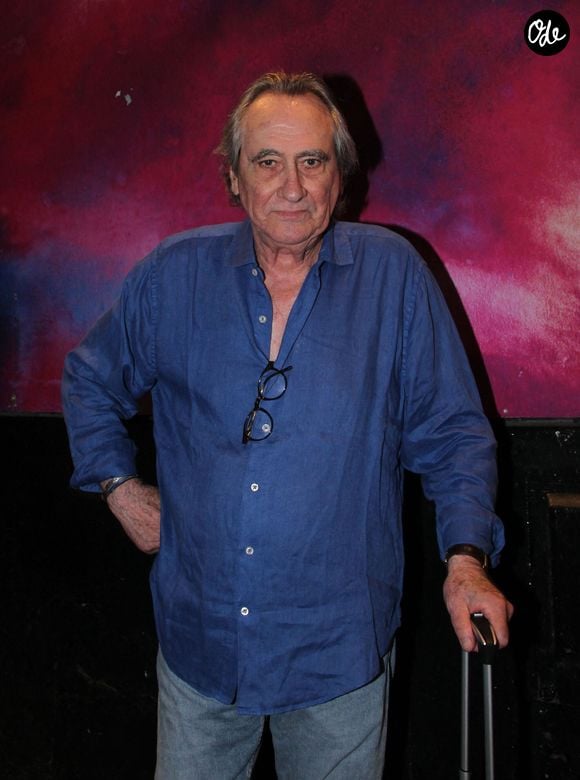 Victime d'un terrible accident de ski qui a failli le rendre tétraplégique, le chanteur de 78 ans en garde de lourdes séquelles.

Philippe Lavil - Philippe Lavil en concert au Café de la Danse à Paris le vendredi 29 mai 2026, dans le cadre de sa tournée "Sous le même soleil". © Philippe Baldini/Bestimage