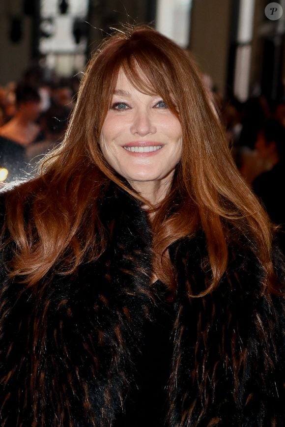 Carla Bruni - Sarkozy - People au défilé haute couture Zuhair Murad au palais de Tokyo à Paris, France, le 24 janvier 2024. © Christophe Clovis / Bestimage
