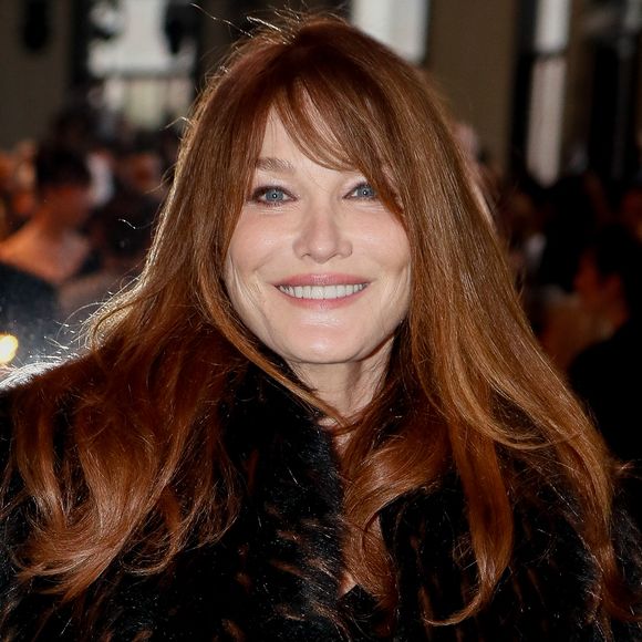 Carla Bruni - Sarkozy - People au défilé haute couture Zuhair Murad au palais de Tokyo à Paris, France, le 24 janvier 2024. © Christophe Clovis / Bestimage
