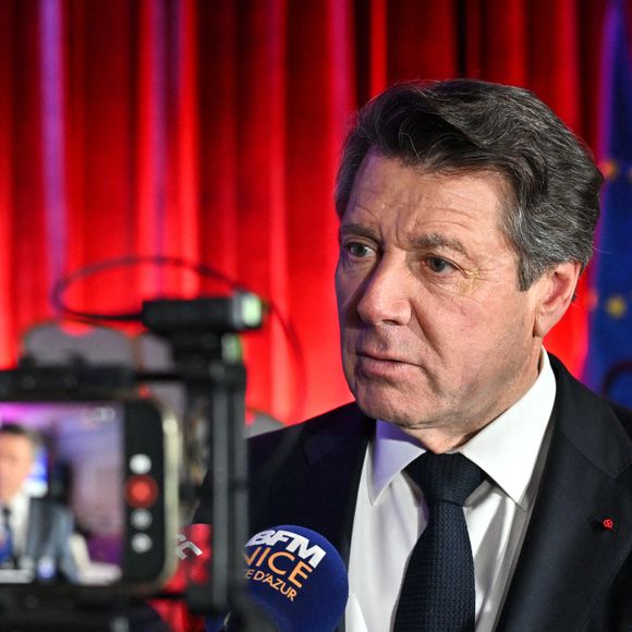 Christian Estrosi, le maire de Nice, accompagné de sa femme la journaliste et chroniqueuse de télé, Laura Tenoudji, a participé à la réunion de rentrée des Amis du Maire organisé dans la salle de spectacle du Palais de la Méditerranée à Nice, le 20 janvier 2023. © Bruno Bebert/Bestimage