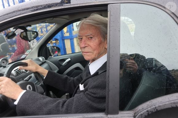 L’ancien présentateur veille ainsi au respect de la langue sur les antennes de TF1.

Jean-Claude Narcy aux arrivées aux obsèques de l'ancien président du Conseil constitutionnel et de l'Assemblée nationale française, Jean-Louis Debré, dans la cathédrale Saint-Louis des Invalides à Paris, France, le 10 mars 2025. © Cyril Moreau/Bestimage