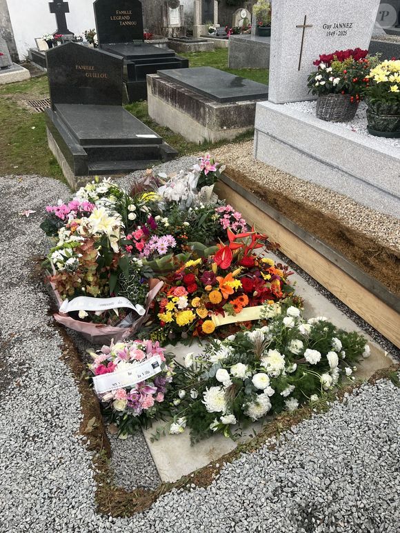 Obsèques de Tcheky Karyo (décédé le 31 octobre 2025 à l'âge de 72 ans) au cimetière de Concarneau dans la plus stricte intimité le 5 novembre 2025. AGENCE / BESTIMAGE