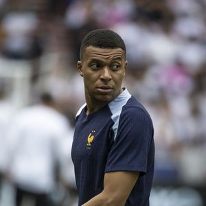 Kylian Mbappé

Elyxandro Cegarra / PsnewZ / Bestimage