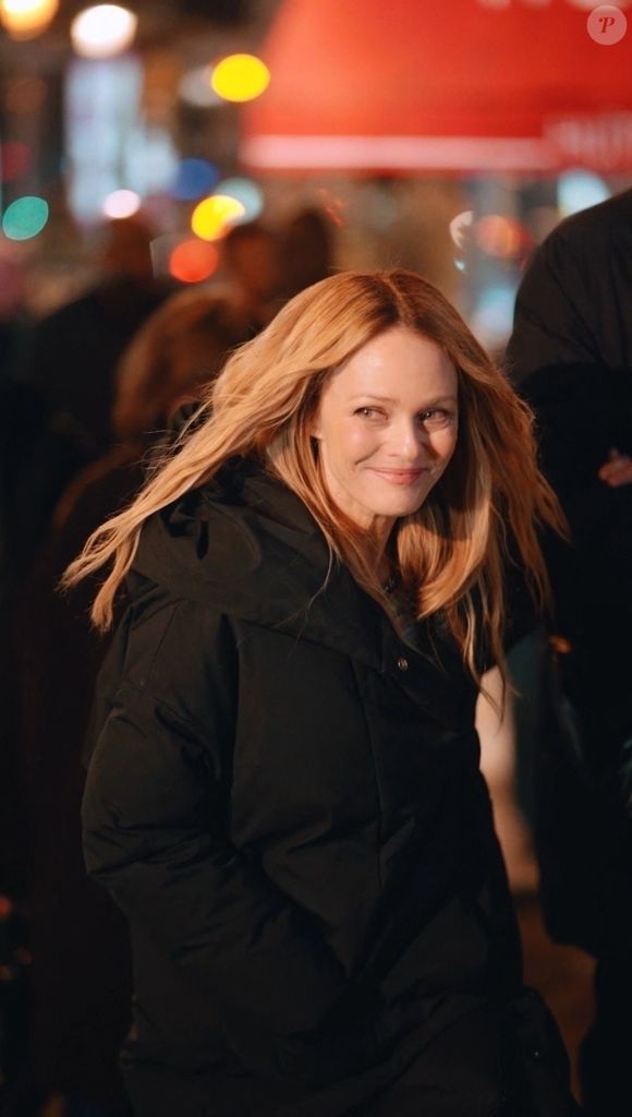 Vanessa Paradis lors de la première de Dis-moi juste que tu m'aimes à Paris en 2024
©Backgrid UK/ Bestimage