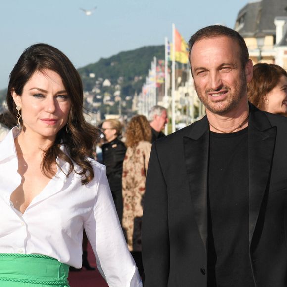 Emilie Dequenne (Tenue Society Room, Roger Vivier et Van Cleef & Arpels) et son mari Michel Ferracci - Tapis rouge - Cérémonie de clôture du 35ème festival de Cabourg, le 12 juin 2021.
© Coadic Guirec/Bestimage
