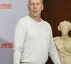 La maladie a contraint l’acteur à arrêter définitivement sa carrière cinématographique.

Bruce Willis - Photocall de 'A Good Day To Die Hard' a Berlin en Allemagne le 5 Fevrier 2013. Photo API / BESTIMAGE