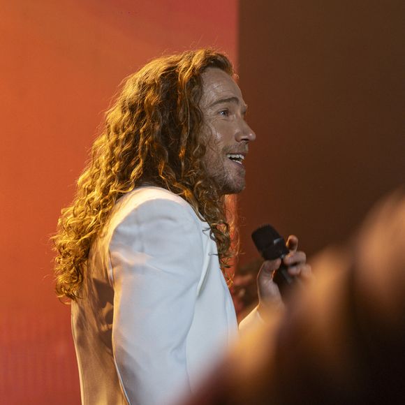 Julien Doré en concert au festival du Printemps de Pérouges, le 25 juin 2025. 

© Sandrine Thesillat / PsNewZ / Bestimage