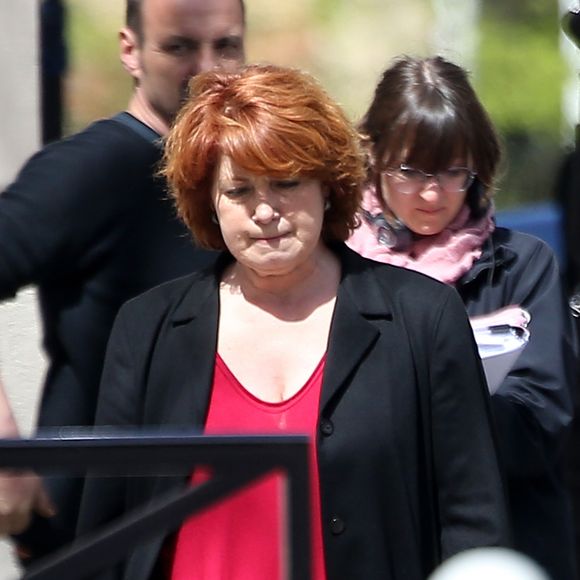 À cette époque, l'interprète de Julie Lescaut se fait accompagner dans cette mission perte de poids par son fils. Lui, a perdu près de 80kg. 

Exclusif - Veronique Genest est sur le tournage du 100eme et avant-dernier épisode de "Julie Lescaut" a Paris, avant l'arret definitif de la serie. Le 18 avril 2013