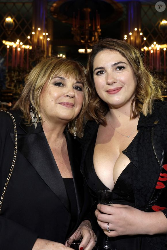 Michèle Bernier et sa fille Charlotte Gaccio lors de la 31ème cérémonie des Molières 2019 aux Folies Bergère à Paris, France, le 13 mai 2019. © Cédric Perrin/Bestimage