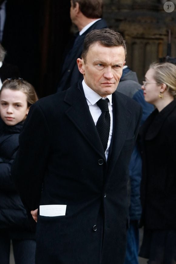 Sylvain Tesson - Sorties des obsèques de Philippe Tesson en l'église Saint-Germain des-Prés à Paris le 10 février 2023. © Christophe Clovis / Bestimage