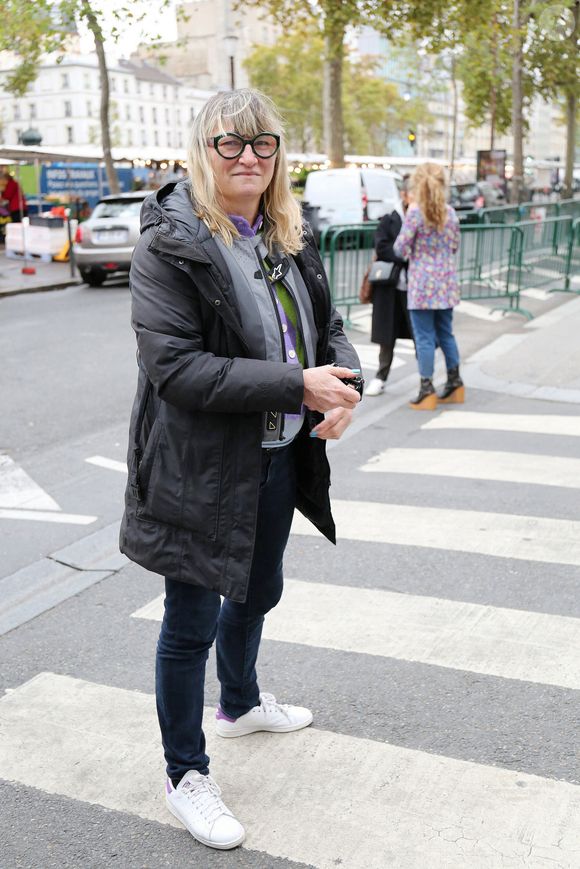 Exclusif - Christine Bravo quitte les studios de RTL à Neuilly-sur-Seine, le 23 octobre 2020. © Agence/ Panoramic / Bestimage