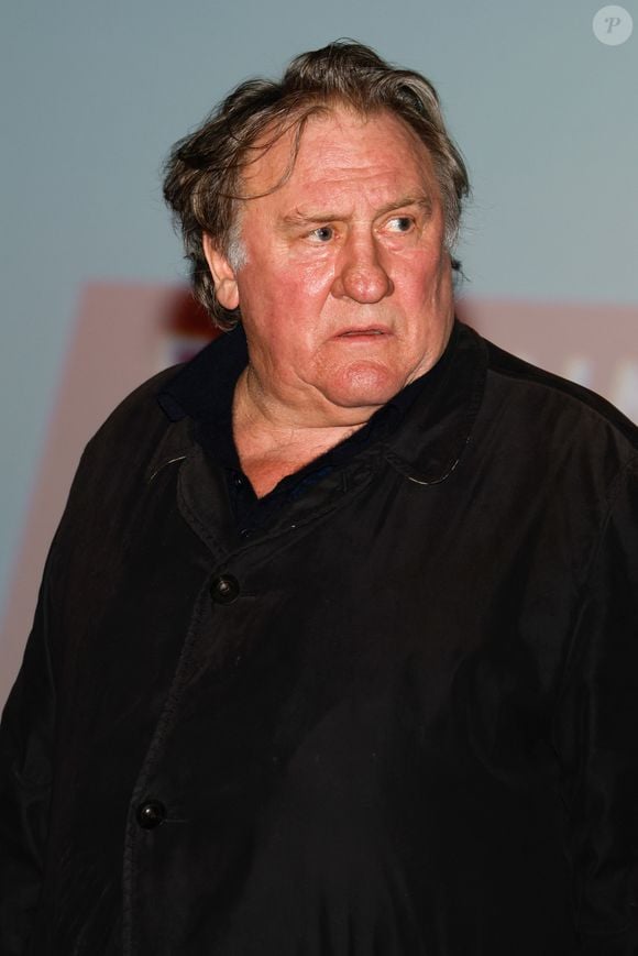 La chanteuse a été aidée à ses débuts par l’acteur

Gérard Depardieu lors du Festival Premiers Plans à Angers le 28 janvier 2022 pour la présentation du film "Umani" © Laetitia Notarianni / Bestimage