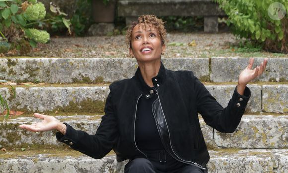 "Même si les mots peinent à exprimer l’immensité de la douleur, je garde en moi toutes ces belles images, ces moments partagés", écrit-elle dans son hommage.

Sonia Rolland au photocall du film "Kwibuka (Le Souvenir)" lors de la 18ème édition du Festival du Film Francophone de Angoulême (FFA) le 27 août 2025.

© Coadic Guirec / Bestimage