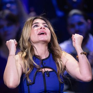 Exclusif - Julie Zenatti lors de l'enregistrement de l'émission "La Boîte à secrets", présentée par F.Bollaert et diffusée le 2 janvier 2026 sur France 3, dans les studios du Lendit à Saint-Denis, France, le 1er décembre 2025. © Cyril Moreau/Bestimage