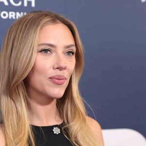 Scarlett Johansson au Newport Beach Film Festival Honors au Balboa Bay Resort le 19 octobre 2025 à Newport Beach, Californie ©Photo Press Service / BESTIMAGE