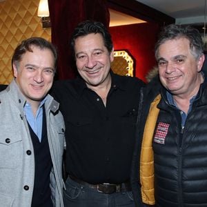 Le violoniste de renom Renaud Capuçon était au Casino de Paris pour l’occasion

Exclusif - Renaud Capuçon, Laurent Gerra et Alexandre Jardin (Romancier) au spectacle "Laurent Gerra se met à table!" au Casino de Paris le 18 décembre 2024.

© Bertrand Rindoff / Bestimage