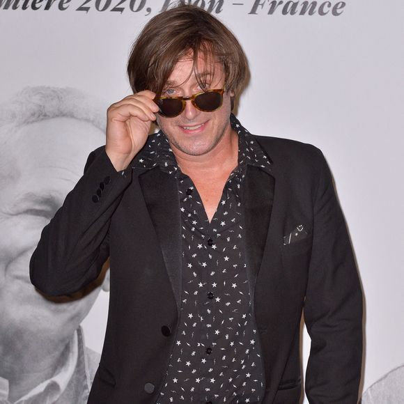 Thomas Dutronc assistant à la cérémonie de remise du Prix Lumière lors du 12e Festival du film Lumière, le 16 octobre 2020 à Lyon, en France. Photo de Julien Reynaud/APS-Medias/ABACAPRESS.COM