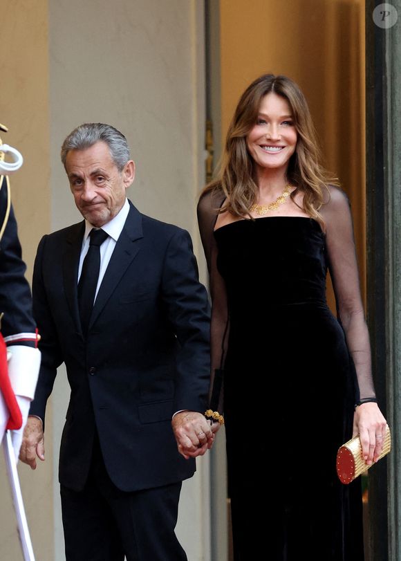 Nicolas Sarkozy et sa femme Carla Bruni (robe Ralph Lauren)  - Arrivées des personnalités au dîner d’État en l’honneur du président brésilien et de sa femme au palais présidentiel de l’Élysée à Paris le 5 juin 2025.

© Jacovides / Moreau / Bestimage