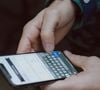 Certaines amitiés s’éteignent dès qu’une personne cesse d’entretenir le lien.

Freestocks / Unsplash