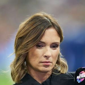 Car celle-ci promet d'être intense avec la Coupe du monde féminine de rugby, lancée le 22 août dernier et qui s'entendra jusqu'au 27 septembre prochain, qu'elle est en charge de couvrir sur TF1. 

Isabelle Ithurburu en tribunes du deuxième test-match de rugby de l’Autumn Nations Series 2024 opposant l'équipe de France à l'Équipe de Nouvelle-Zélande "All Blacks" (30-29) au Stade France à Saint-Denis, Seine Saint-Denis, France, le 16 novembre 2024. © Cyril Moreau/Bestimage