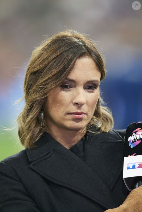 Car celle-ci promet d'être intense avec la Coupe du monde féminine de rugby, lancée le 22 août dernier et qui s'entendra jusqu'au 27 septembre prochain, qu'elle est en charge de couvrir sur TF1. 

Isabelle Ithurburu en tribunes du deuxième test-match de rugby de l’Autumn Nations Series 2024 opposant l'équipe de France à l'Équipe de Nouvelle-Zélande "All Blacks" (30-29) au Stade France à Saint-Denis, Seine Saint-Denis, France, le 16 novembre 2024. © Cyril Moreau/Bestimage