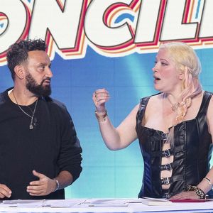Exclusif - Loana Petrucciani, Cyril Hanouna - TPMP (Touche Pas à Mon Poste) présenté par Cyril Hanouna, qui tente de réconcilier Sylvie Ortega, Loana Petrucciani et Eryl Prayer,  diffusée en direct le 23 Septembre 2021 sur C8 - Paris le 23 Septembre 2021 © Jack Tribeca / Bestimage