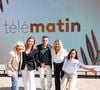 Alors que plusieurs rumeurs allaient bon train quant aux raisons de son départ, elle s'exprime enfin.
Exclusif - Charlotte Lipinska, Julie Gayet, Mathieu Kassovitz, Flavie Flament et Camille Dahan sur le plateau de l'émission Télématin en marge du 78ème Festival International du Film de Cannes, France, le 22 mai 2025. © Jack Tribeca/Bestimage