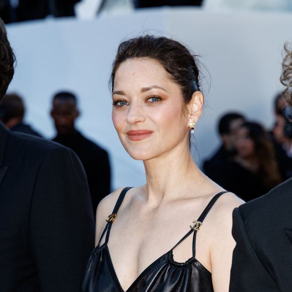 Marion Cotillard - Montée des marches du film " Karma " lors du 79ème Festival International du Film de Cannes, le 15 mai 2026. © Jacovides-Moreau / Bestimage