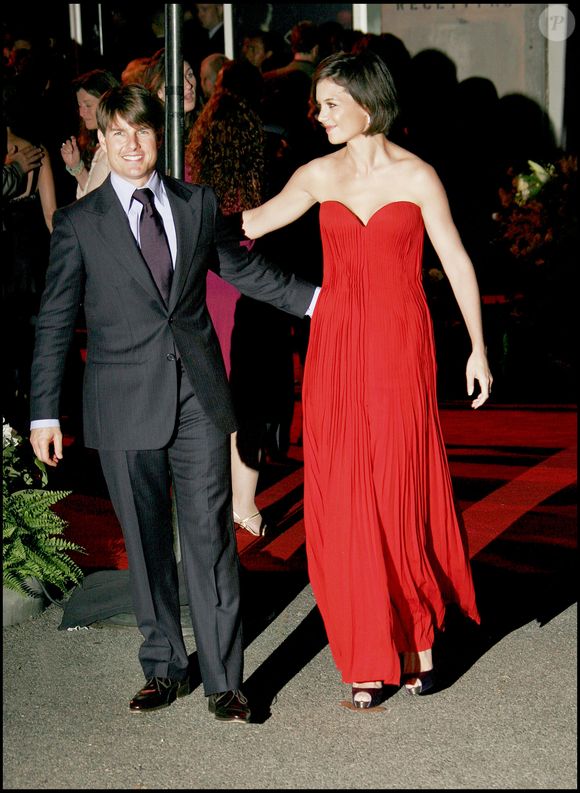 En 2006, Tom Cruise et Katie Holmes se marient en grande pompe en Italie, quelques mois après la naissance de leur fille, Suri. 

Tom Cruise et Katie Holmes.

ALAIN ROLLAND / MAXIMA PROD / BESTIMAGE