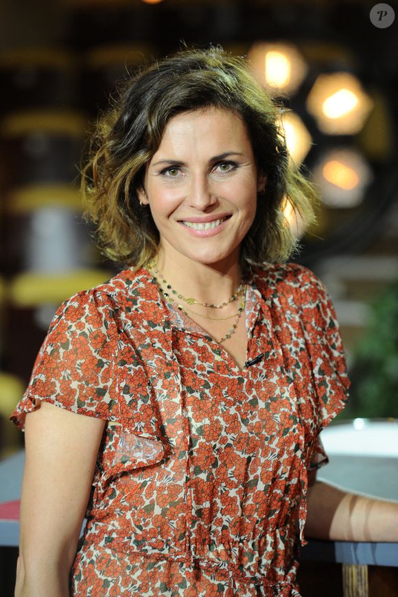 Et à chacune de ses apparitions à l'antenne, elle fait l'unanimité.

Exclusif - Marie du Sordet - Backstage de l'enregistrement de l'émission prime "Affaire conclue" dans les écuries du château de Chantilly, présentée par S.Davant et qui sera diffusée sur France 2 le 15 septembre 2020. Le 9 juillet 2020
© Guillaume Gaffiot / Bestimage