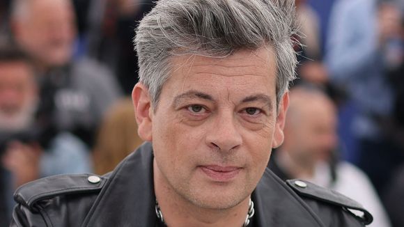 Benjamin Biolay : sa fille Luisa, 7 ans, vit à 11 000 km de la France, un déménagement pourrait enfin les rapprocher