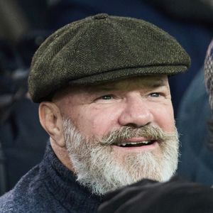 Philippe Etchebest - Célébrités assistent au match de Ligue des champions entre le PSG et l'Atlético de Madrid au Parc des Princes à Paris le 6 novembre 2024. © Cyril Moreau/Bestimage