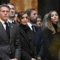 Vittoria de Savoie : La fille (et sosie) de sa mère Clotilde Courau marche sur les traces de son père Emmanuel Philibert de Savoie (pour l'instant)