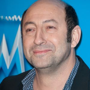 Kad Merad à son arrivée à la première française du film d'animation « Megamind » au cinéma UGC Normandie à Paris, en France, le 29 novembre 2010. Photo de Nicolas Genin/ABACAPRESS/COM