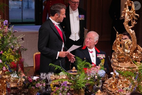 Le président Emmanuel Macron et sa femme Brigitte Macron lors d'un dîner d'état au chateau de Windsor avec le roi Charles III d'Angleterre et la reine consort Camilla le 8 juillet 2025.

© Yui Mok / Pool / Julien Burton via Bestimage
