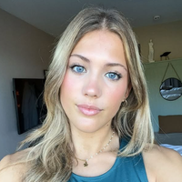 PORTRAIT Miss France 2026 : Qui est Ninon Crolas, élue Miss Bretagne 2025 ?