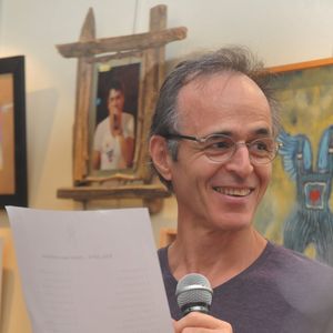 Si cette liaison n'a jamais été confirmée par les principaux protagonistes, 

Jean-Jacques Goldman - Vente aux enchères à l'occasion du 20ème anniversaire du spectacle "Les Vendanges du Coeur" à Ouveillan, près de Narbonne (Aude) au profit des "Restos du Coeur" le 20 juillet 2014.  

Photo : ROBERT FAGES / BESTIMAGE