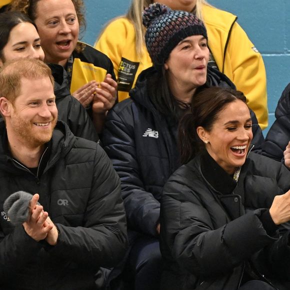 Désormais, le géant du streaming aura la possibilité d'accepter ou de refuser un projet avant qu'il ne soit proposé à d'autres studios. 

Vancouver, CANADA  - Le prince Harry, duc de Sussex, et Meghan, duchesse de Sussex, assistent à une partie de curling en fauteuil roulant au Hillcrest Recreation Centre pendant les Jeux Invictus 2025 à Vancouver. (Backgrid UK/ Bestimage).