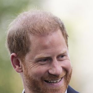 Le duc de Sussex arrive pour une visite au Centre d'études sur les blessures causées par les explosions de l'Imperial College London, au Sir Michael Uren Hub à White City, à l'ouest de Londres.  © Chown Aaron/PA Photos/ABACA