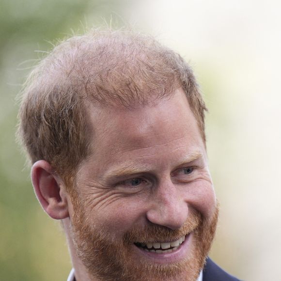 Le duc de Sussex arrive pour une visite au Centre d'études sur les blessures causées par les explosions de l'Imperial College London, au Sir Michael Uren Hub à White City, à l'ouest de Londres.  © Chown Aaron/PA Photos/ABACA