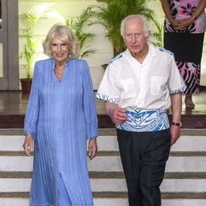 Alors que le soulagement est de mise depuis l'annonce de la rémission de Kate Middleton et le traitement de Charles qui porte ses fruits,

Le roi Charles III d'Angleterre et la reine consort Camilla Parker Bowles lors du dîner officiel et de la réception du "Commonwealth Heads of Government and Delegation (CHOGM)" à Apia (Iles Samoa), à l'occasion de leur visite en Australie. Le 25 octobre 2024